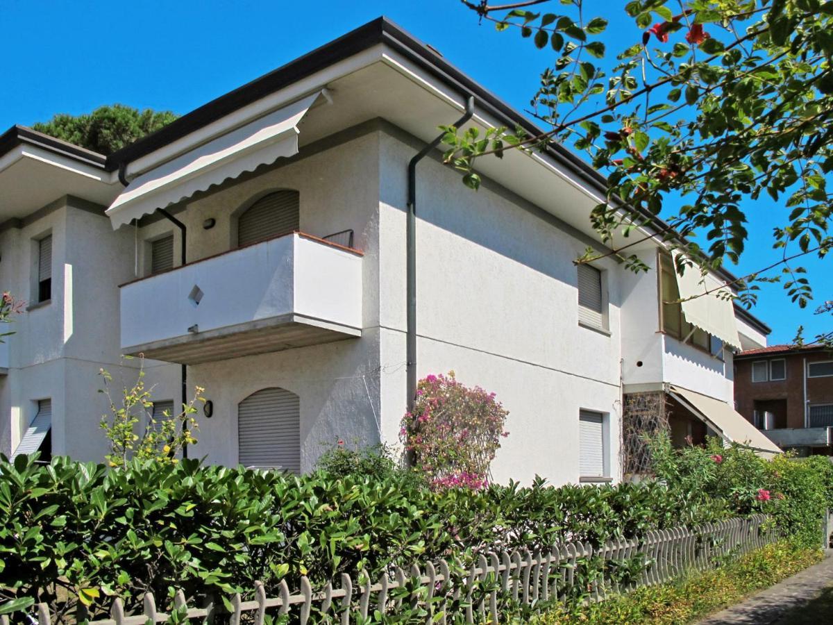 Apartment Dei Fiori By Interhome リド・ディ・カマイオーレ エクステリア 写真